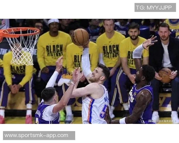 湖人主场球迷提前退场败给残阵太阳令人失望