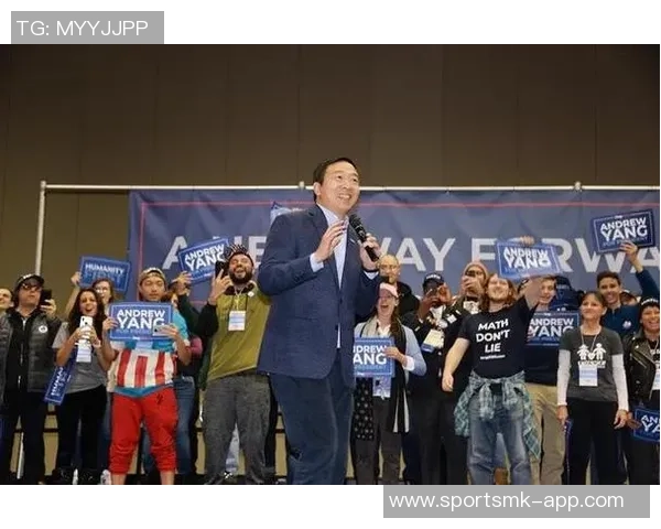 媒体人分析小杨现状:频繁奔波成常态新秀表现无特别之处 媒体人分析小杨现状:频繁奔波成常态新秀表现无特别之处